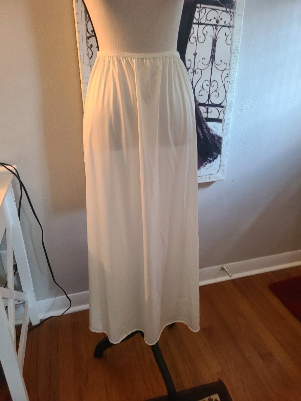 VTG Vassarette Underneath It All Off White Nylon Maxi Half Slip Skirt USA Made